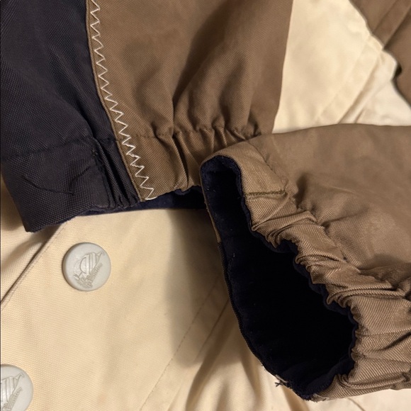 Nautica Two-Tone Brown and Cream reversable Jacket - Picture 4 of 11